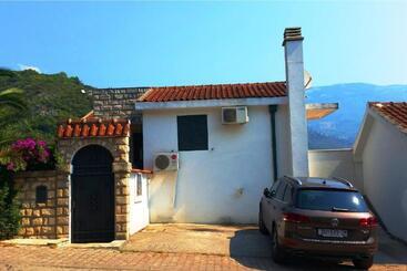 پانسیون Klaris Guest House