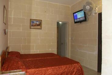 پانسیون Sunset Seaview Accommodation