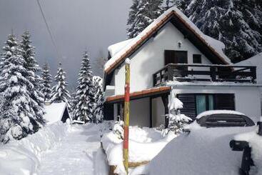 پانسیون Uki & Sofi Mountain House