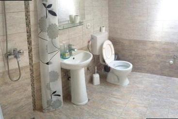 پانسیون Venecia Plaza Struga