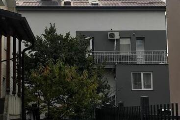 پانسیون Venecia Plaza Struga