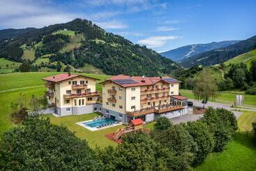 بنسيون Der Alpenblick