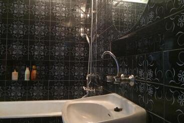 پانسیون Guest House Deda Lali