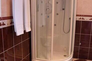 پانسیون Guest House Vila Lujza