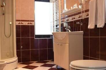 پانسیون Guest House Vila Lujza