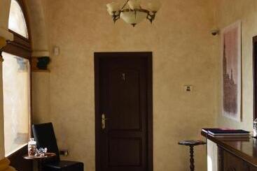 پانسیون Guest House Vila Lujza