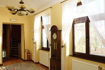 پانسیون Guest House Vila Lujza