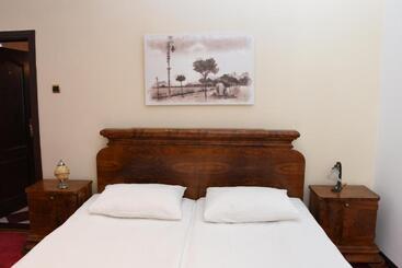 پانسیون Guest House Vila Lujza