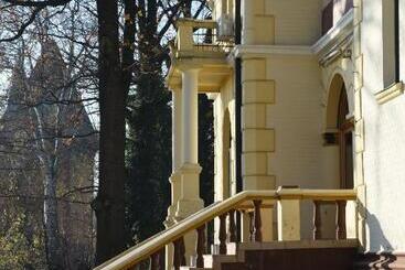 پانسیون Guest House Vila Lujza