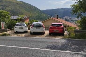 پانسیون Guesthouse Panorama