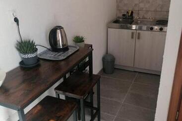 پانسیون Guesthouse Panorama