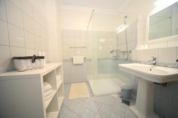 پانسیون Vila Edelweiss Rooms&app Kranjska Gora