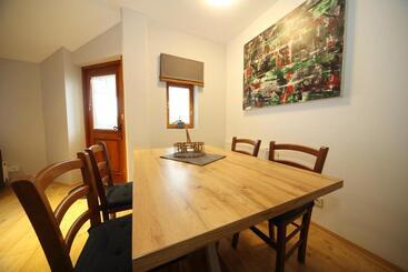 پانسیون Vila Edelweiss Rooms&app Kranjska Gora
