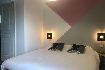 تختخواب و صبحانه Chambres D'hôtes Poirier Bazin