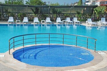 هتل Gure Termal Resort