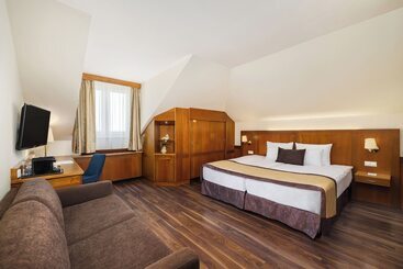 Carlton Hotel Buda Castle