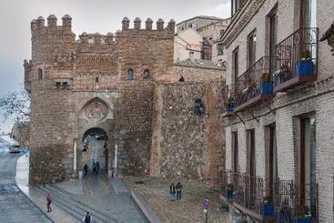هتل Abad Toledo