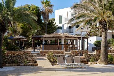 هتل Alua Suites Las Rocas