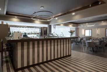 Bellevue Park Hotel Riga With Free Parking