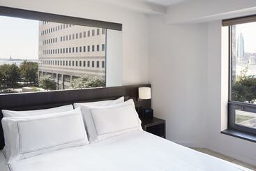 هتل Conrad New York Downtown