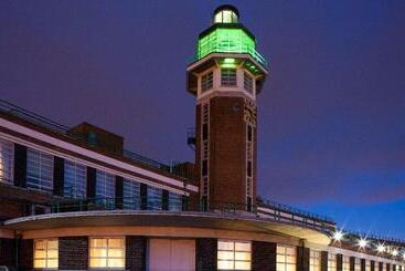 هتل Crowne Plaza Liverpool   John Lennon Airport, An Ihg