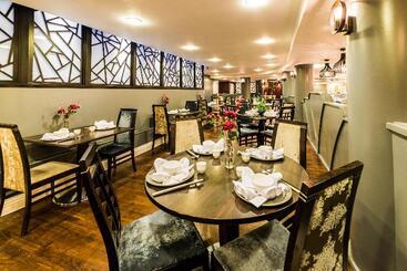 هتل Crowne Plaza Liverpool   John Lennon Airport, An Ihg
