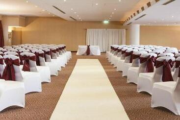 هتل Crowne Plaza Liverpool   John Lennon Airport, An Ihg