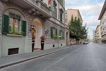De La Pace, Sure Hotel Collection By Best Western