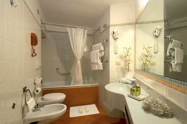 De La Pace, Sure Hotel Collection By Best Western