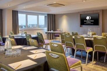 هتل Doubletree By Hilton Glasgow Central