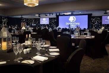 هتل Doubletree By Hilton Glasgow Central