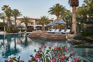 هتل Esperanza, Auberge Resorts Collection