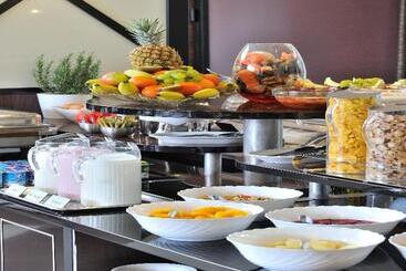 Carlton Hotel Buda Castle
