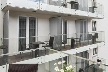 Carlton Hotel Buda Castle
