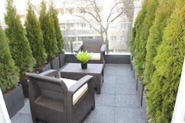 Carlton Hotel Buda Castle