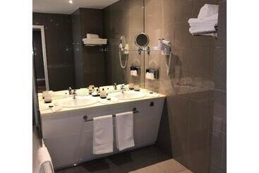 هتل Grand Hôtel Du Tonneau D Or