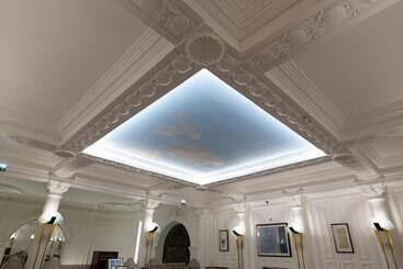 هتل Grand Hôtel Du Tonneau D Or