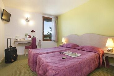 هتل Ikar   Fasthôtel Blois