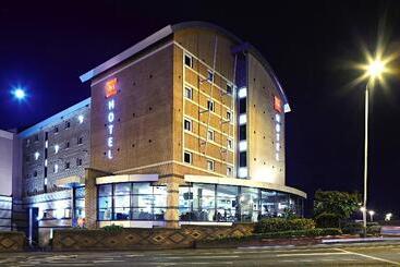 هتل Ibis Leicester