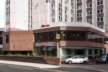 هتل Ibis London Earls Court