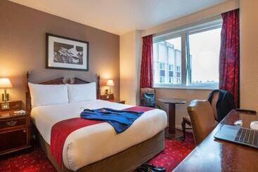 هتل Ibis London Earls Court