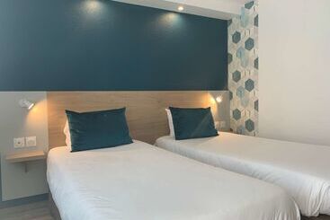 هتل Kyriad Chateauroux  Saint Maur