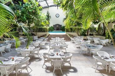 هتل Loi Suites Recoleta
