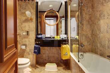 هتل Meliá Milano