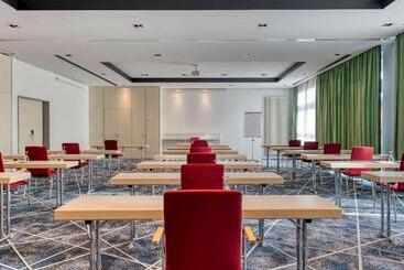 هتل Mercure Neu Isenburg