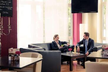 هتل Mercure Neu Isenburg