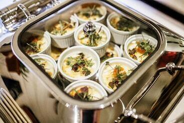 Mercure Hotel Klaipeda City, Conference, Restaurant & Bar   Accor Group