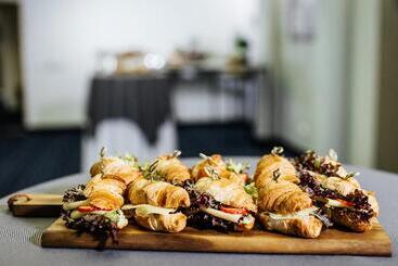 Mercure Hotel Klaipeda City, Conference, Restaurant & Bar   Accor Group