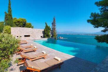 Nafplia Palace Hotel & Villas
