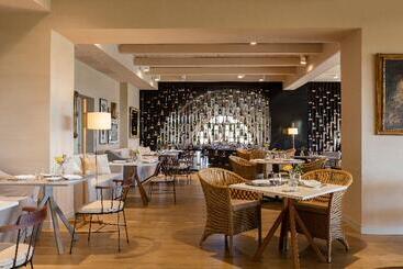 هتل Peralada Wine Spa & Golf